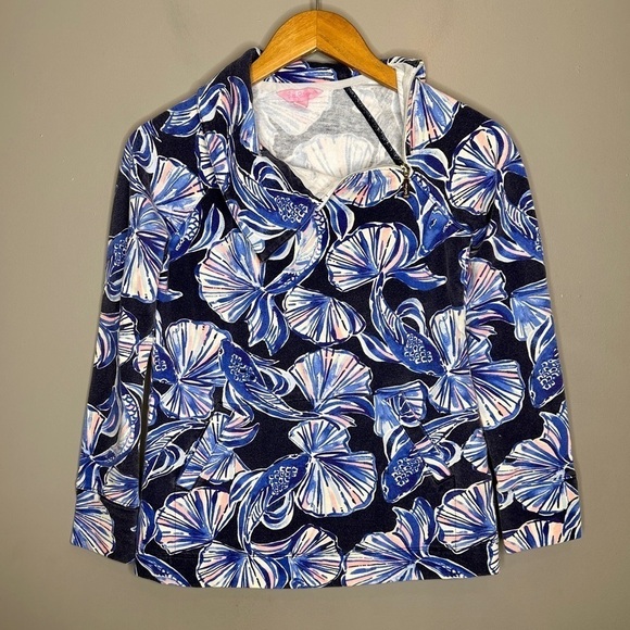 Lily Pulitzer pullover 1/4 zip long sleeve top in reel life - Picture 1 of 6